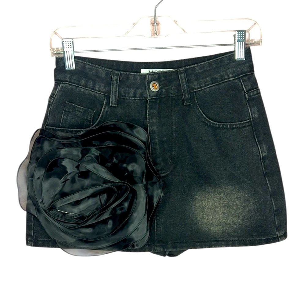 Madonna & co. Skirt NWT